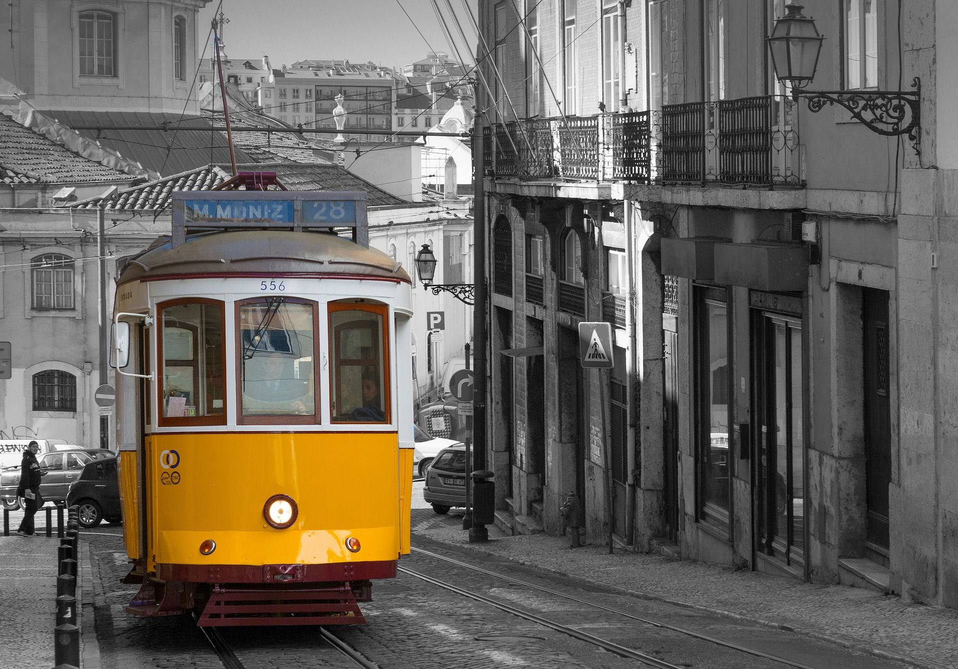 lisbon-2543511_1920